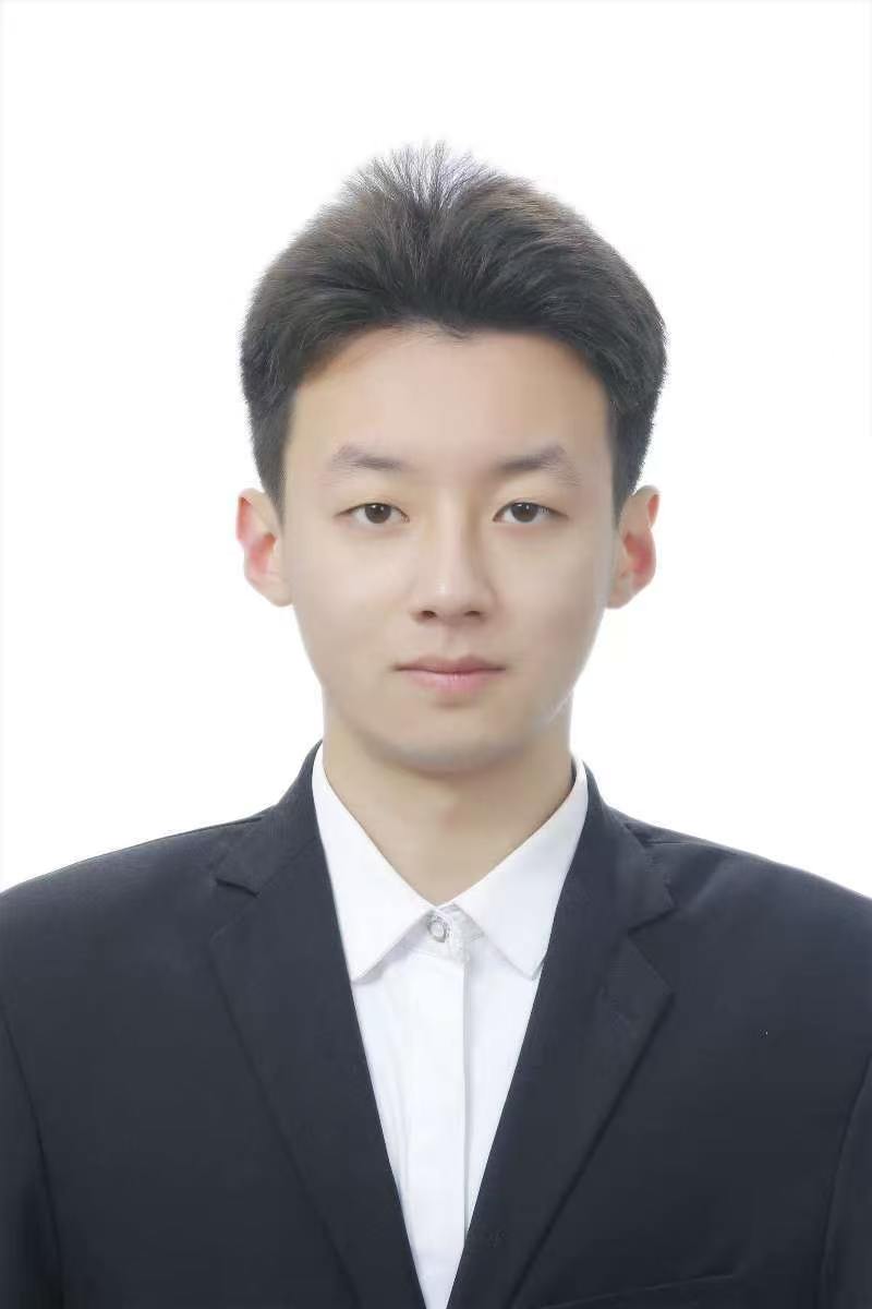 鲁越.jpg