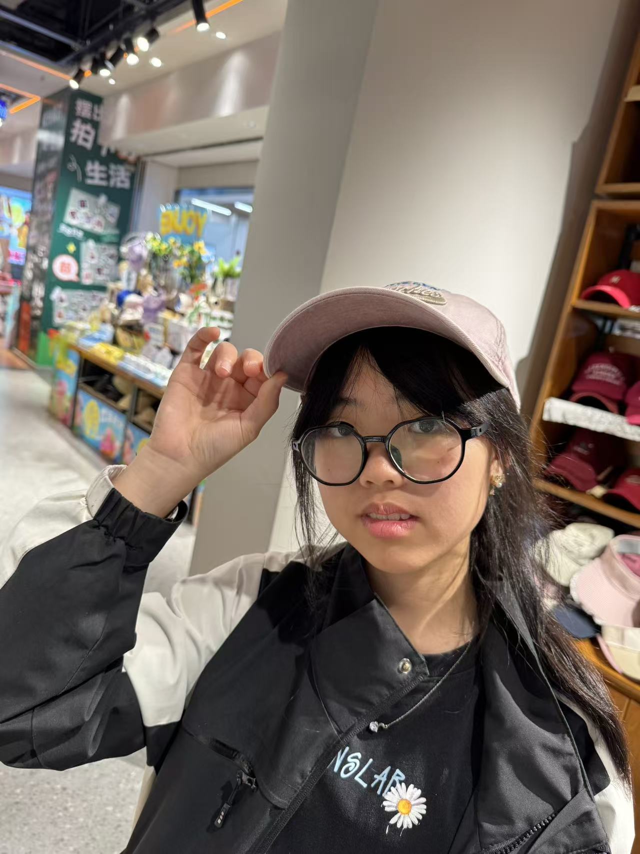 谭雅婷.jpg